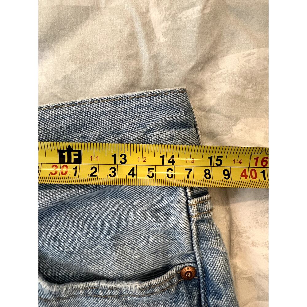 Levi's 501 Cutoff Denim Distressed Shorts W28 - Picture 7 of 8